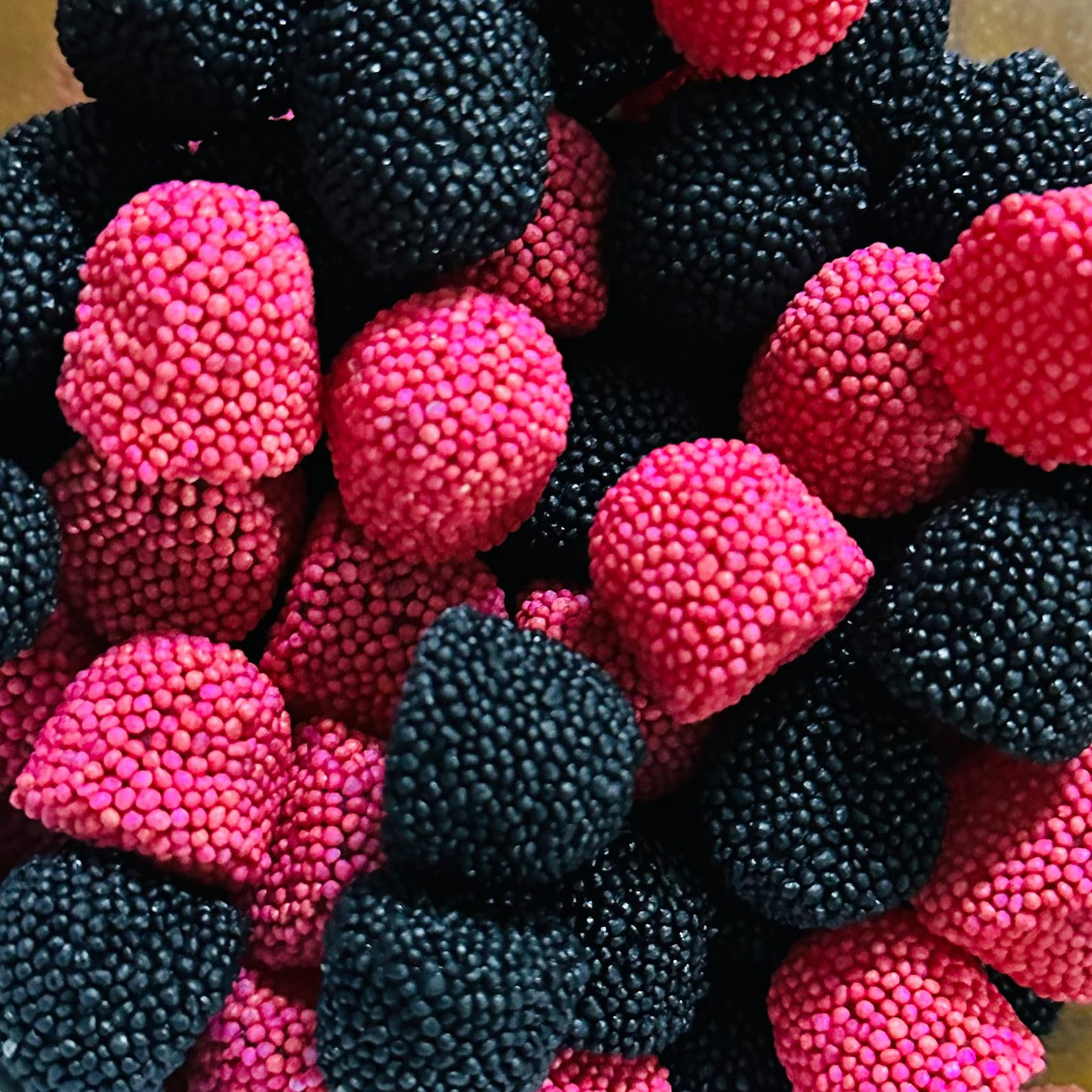 Giant Berry Pearl Gummy