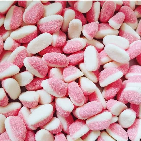 Strawberry Puffs
